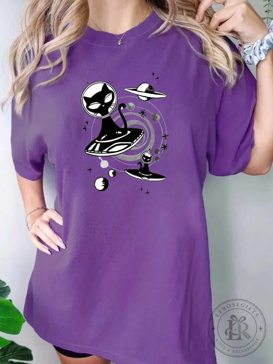 Alien Cat Spaceship Galaxy Graphic Print Purple Women's T-Shirt