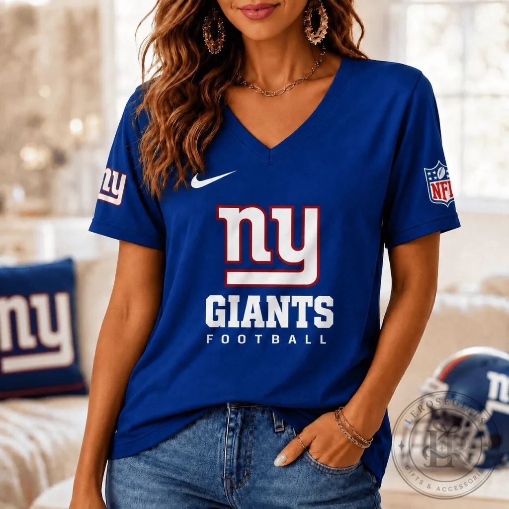 New York Giants NFL Football Team Logo V-Neck Short Sleeve T-Shirt New York Giants NFL Football Team Logo V-Neck Short Sleeve T-Shirt